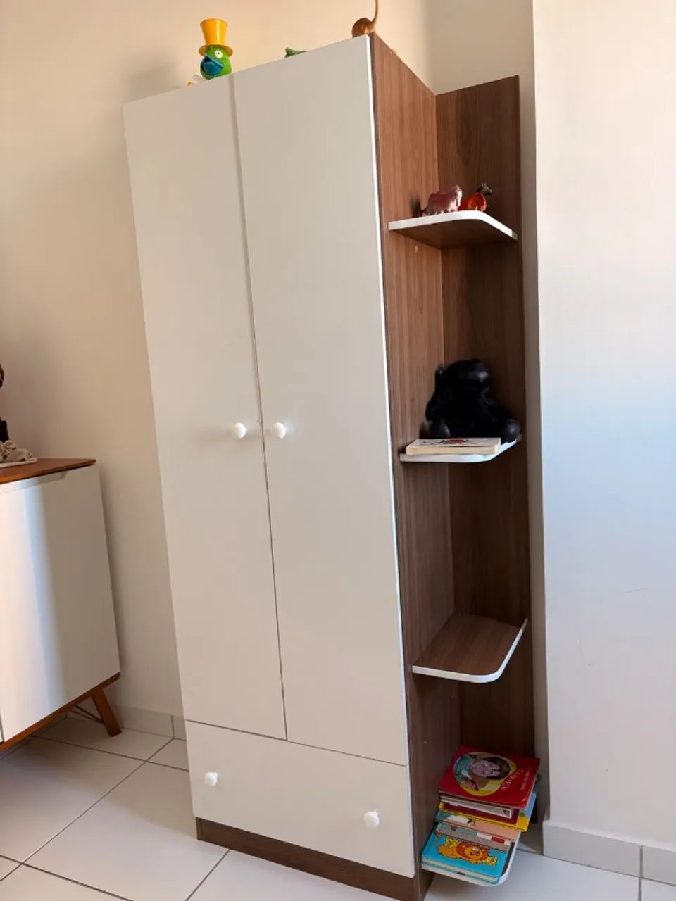 Guarda roupa pequeno  - Foto 2
