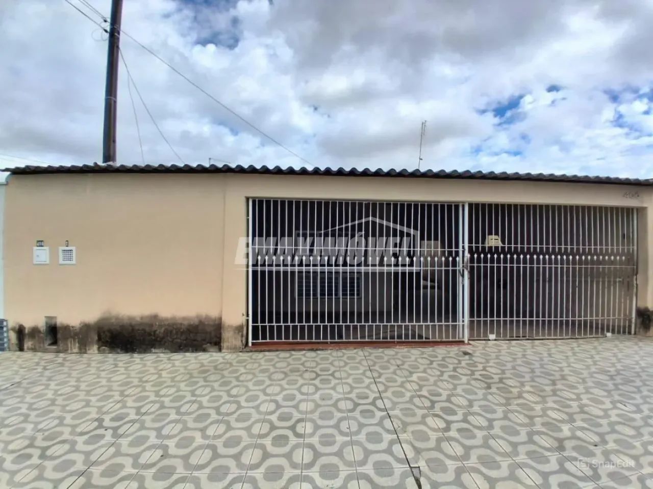 Casa com 2 Quartos e Edícula para locação no Jardim dos Estados