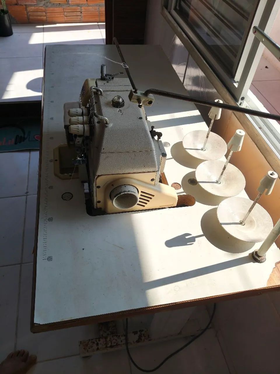 Máquina overloque  - Foto 2