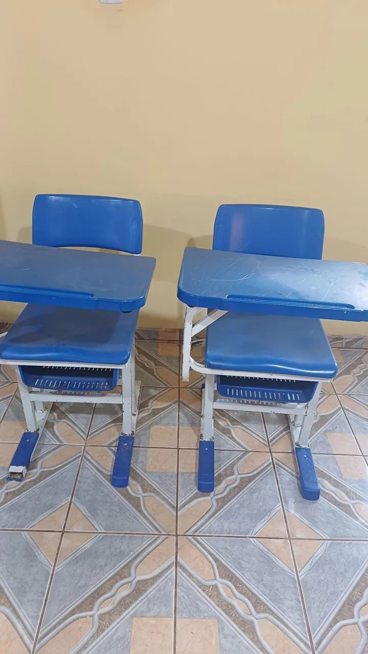 Cadeira escolar