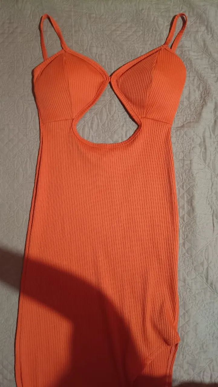 Vestido longo de fenda 