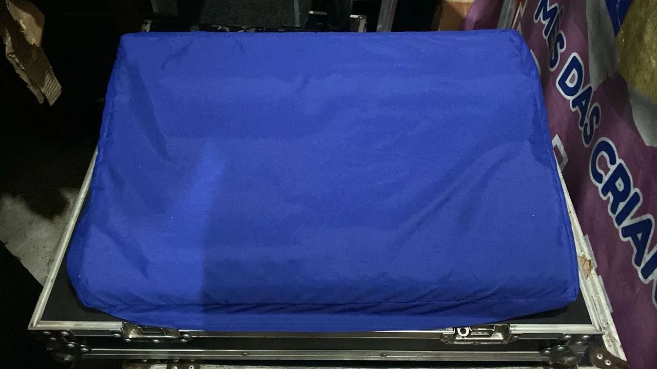 Mesa de iluminação DMX AVOLITES TIGER na case - Foto 2