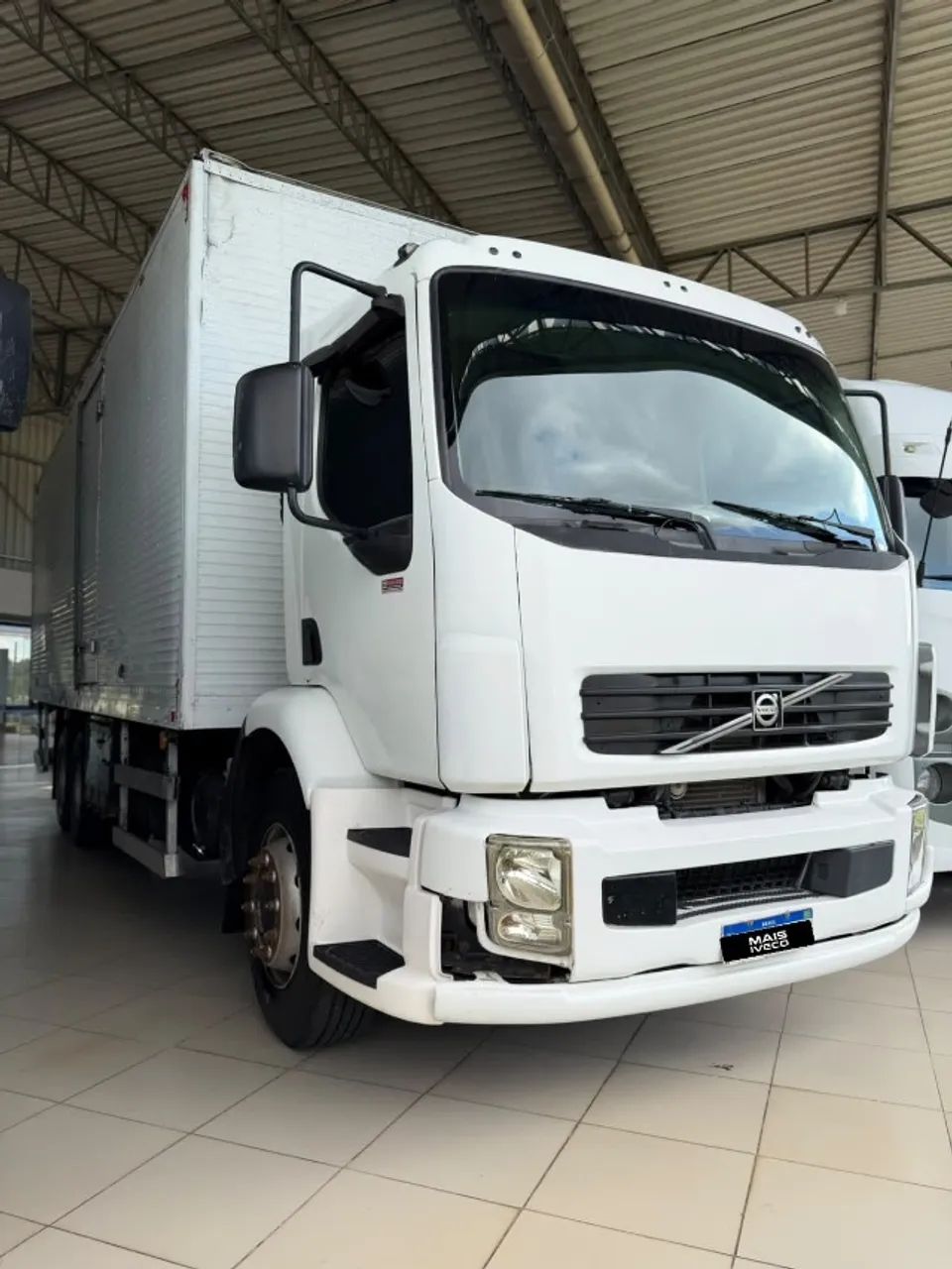 VOLVO VM 270 6X2 2013 - Foto 2