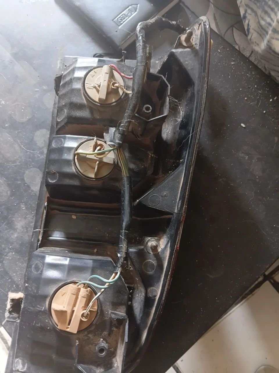 Lanterna traseira  de hilux lado direito  - Foto 2