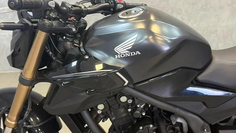 HONDA CB 500F 2023 - Foto 2