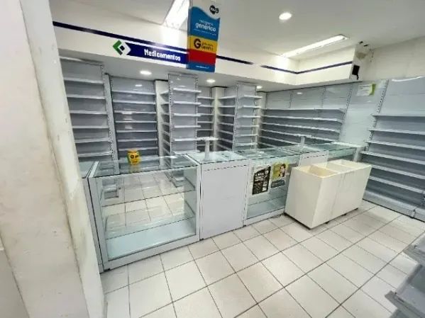 VENDO MÓVEIS PARA FARMACIA / DROGARIA - EXCELENTE ESTADO - Foto 5