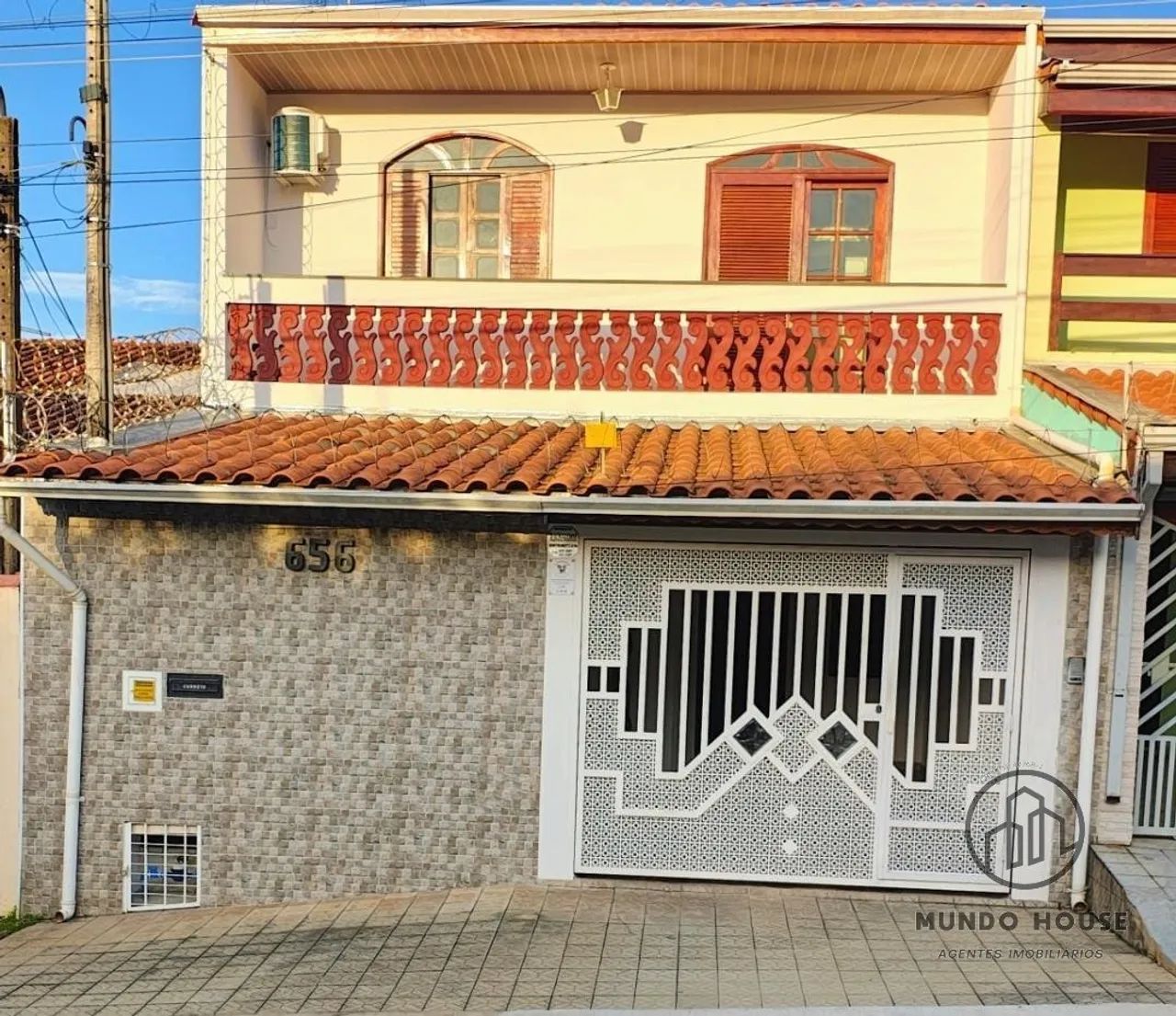 Casa à Venda Jd. Simus