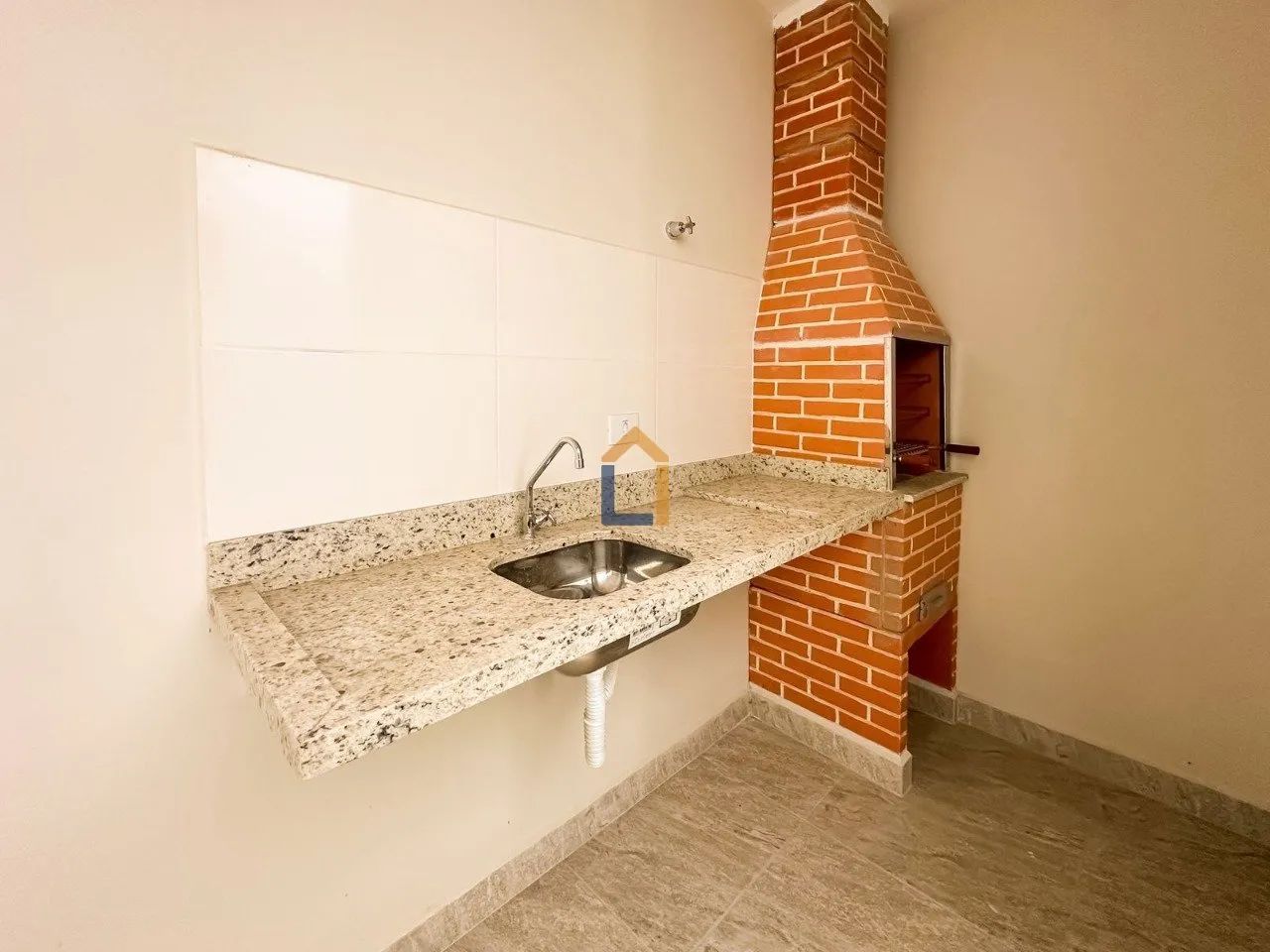 Sobrado com 3 quartos com ótimos acabamentos - Foto 5