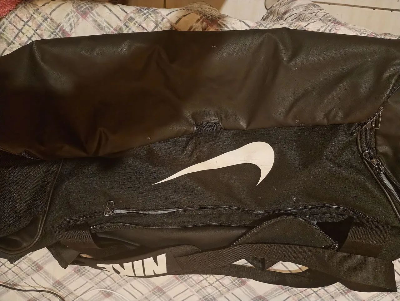Bolsa da Nike semi-nova para vender ou trocar