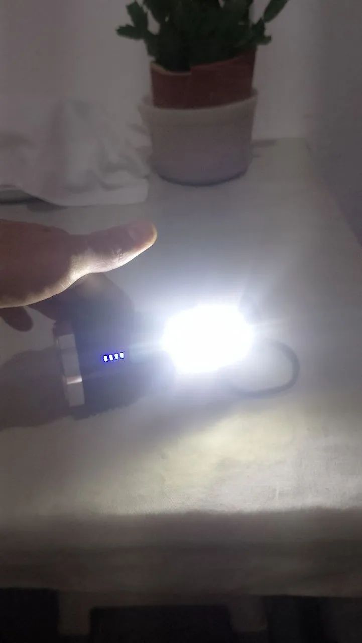 Lanterna tipo c luz led branco china  - Foto 5