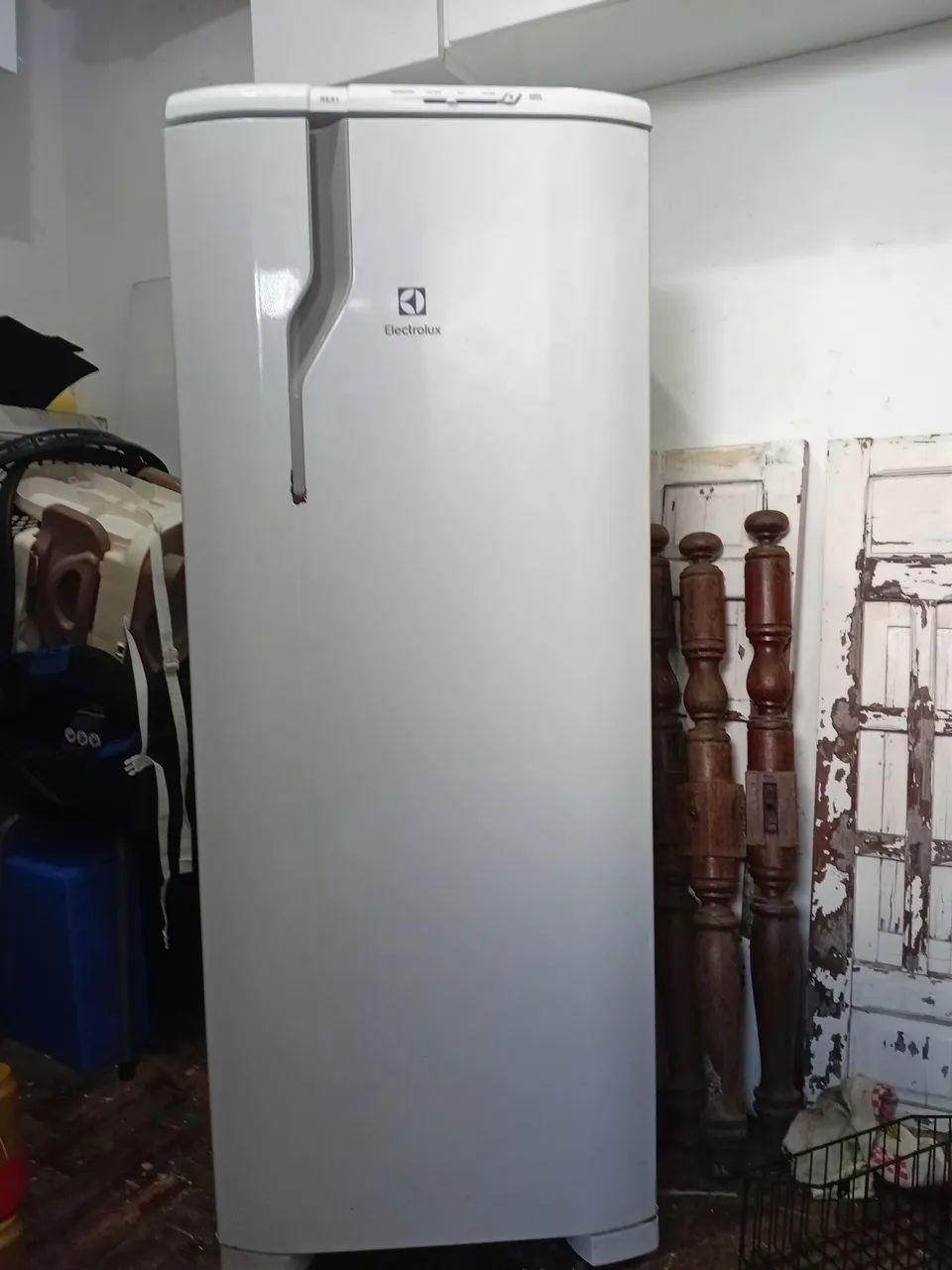 GELADEIRA ELETROLUX RE31 BOM ESTADO