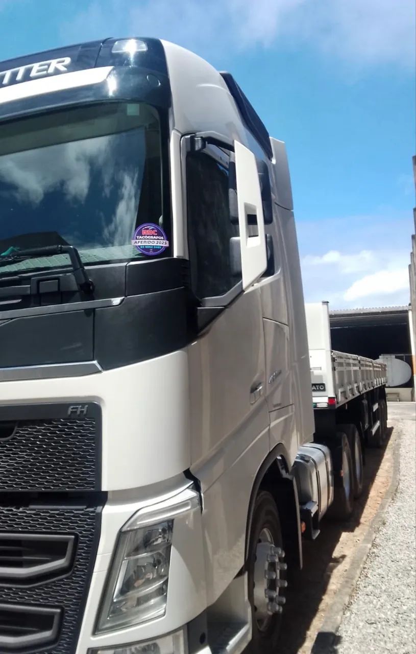 Fh 12 460 6x2 + carga seca Librelato  - Foto 5
