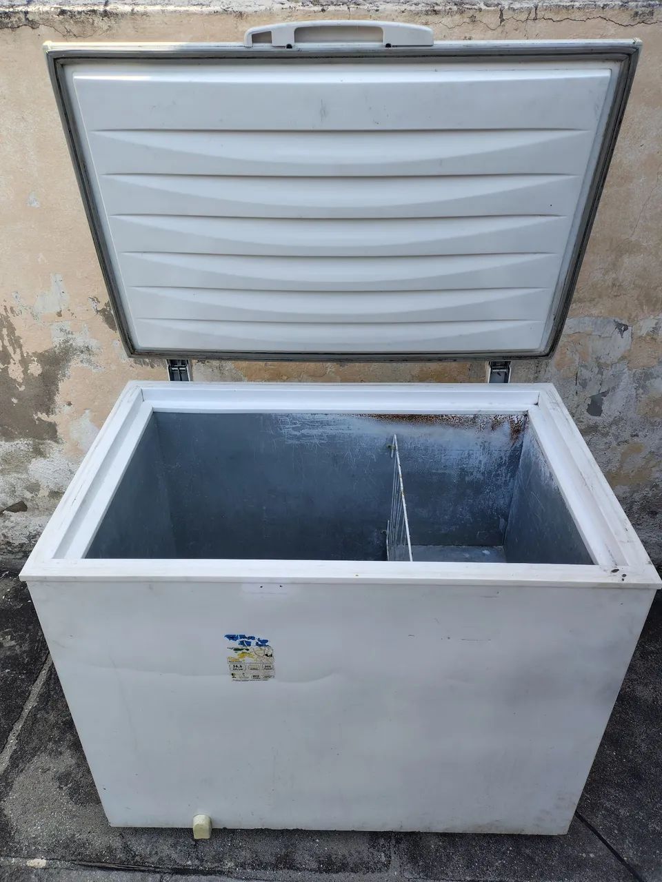 Freezer horizontal Eletrolux gela e congela - Foto 4