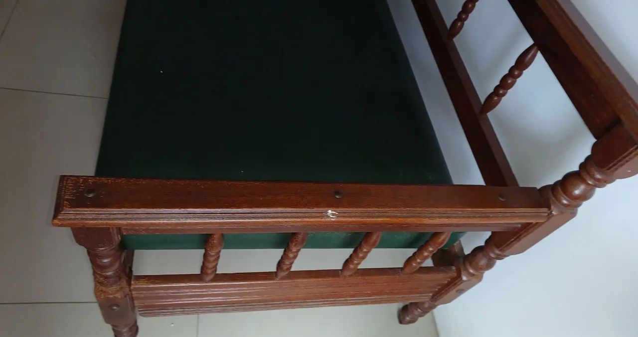 Sofá de madeira maciça estilo colonial 3 lugares - Foto 3