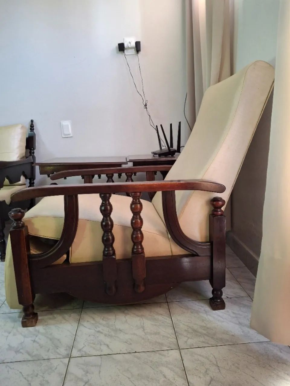 Conjunto de sala de estar em madeira maciça - Foto 5