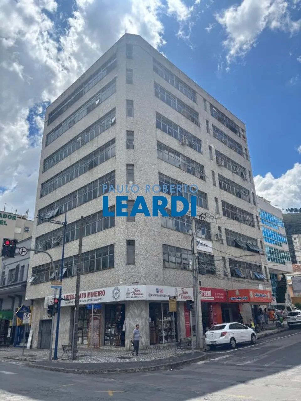 APARTAMENTO - CENTRO - MG