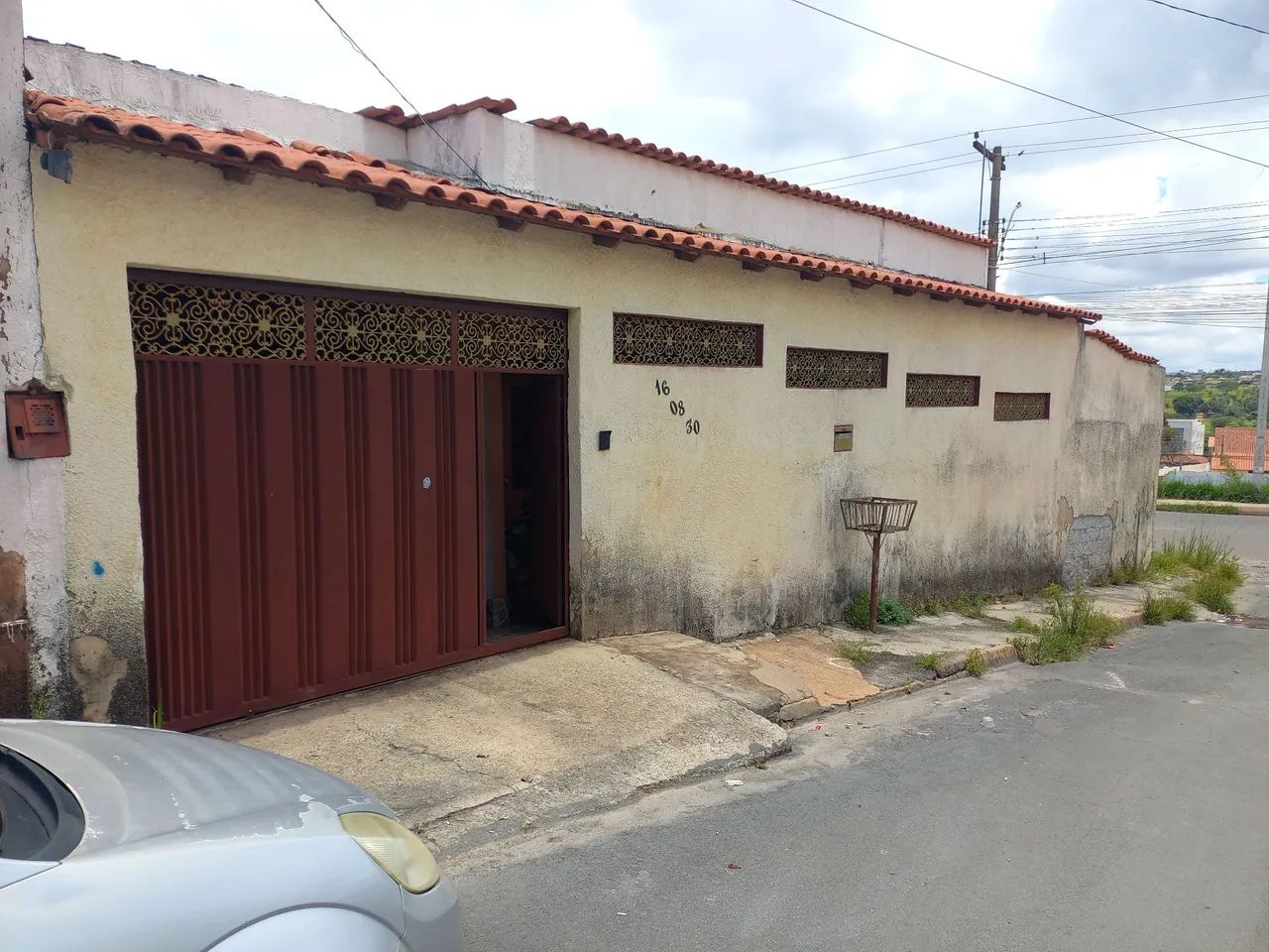 Vendo excelente e confortável casa