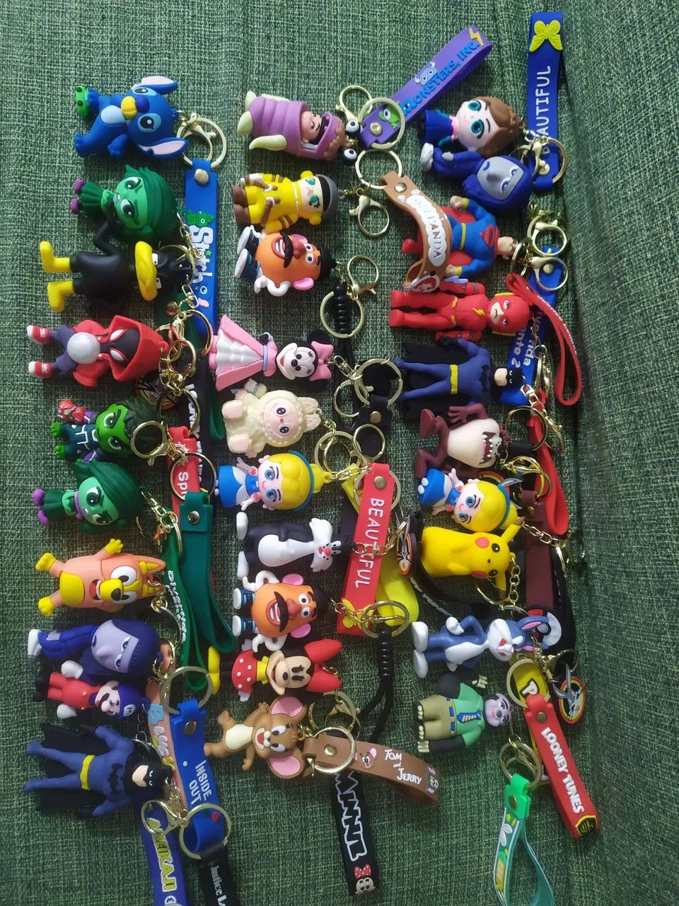 Lote de 30 chaveiros de borracha 3D