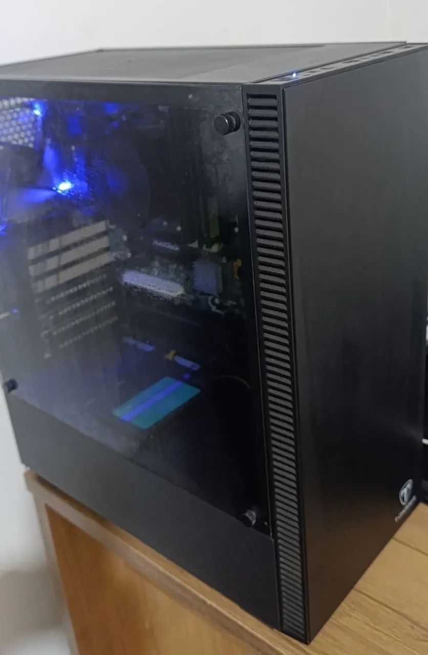 CPU i5, 16 Gigas Memória, SSD 120 Gigas