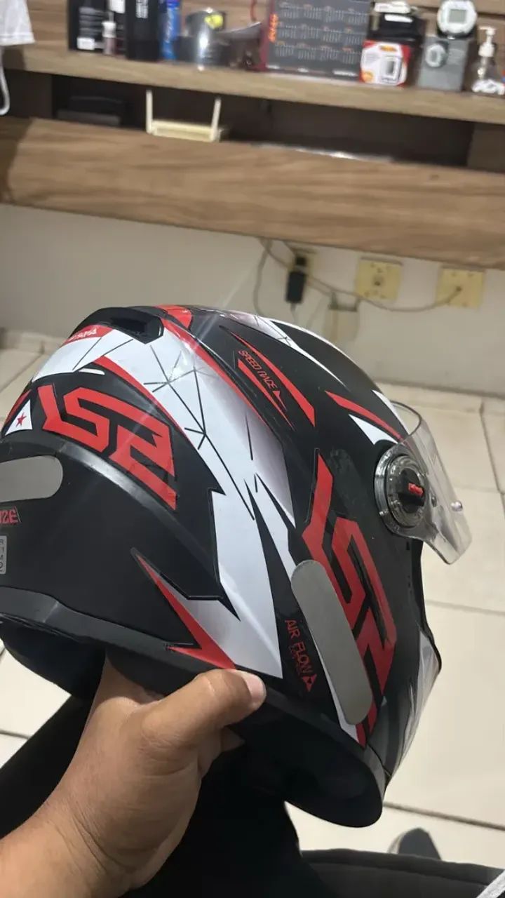 Capacete Ls2 preto fosco