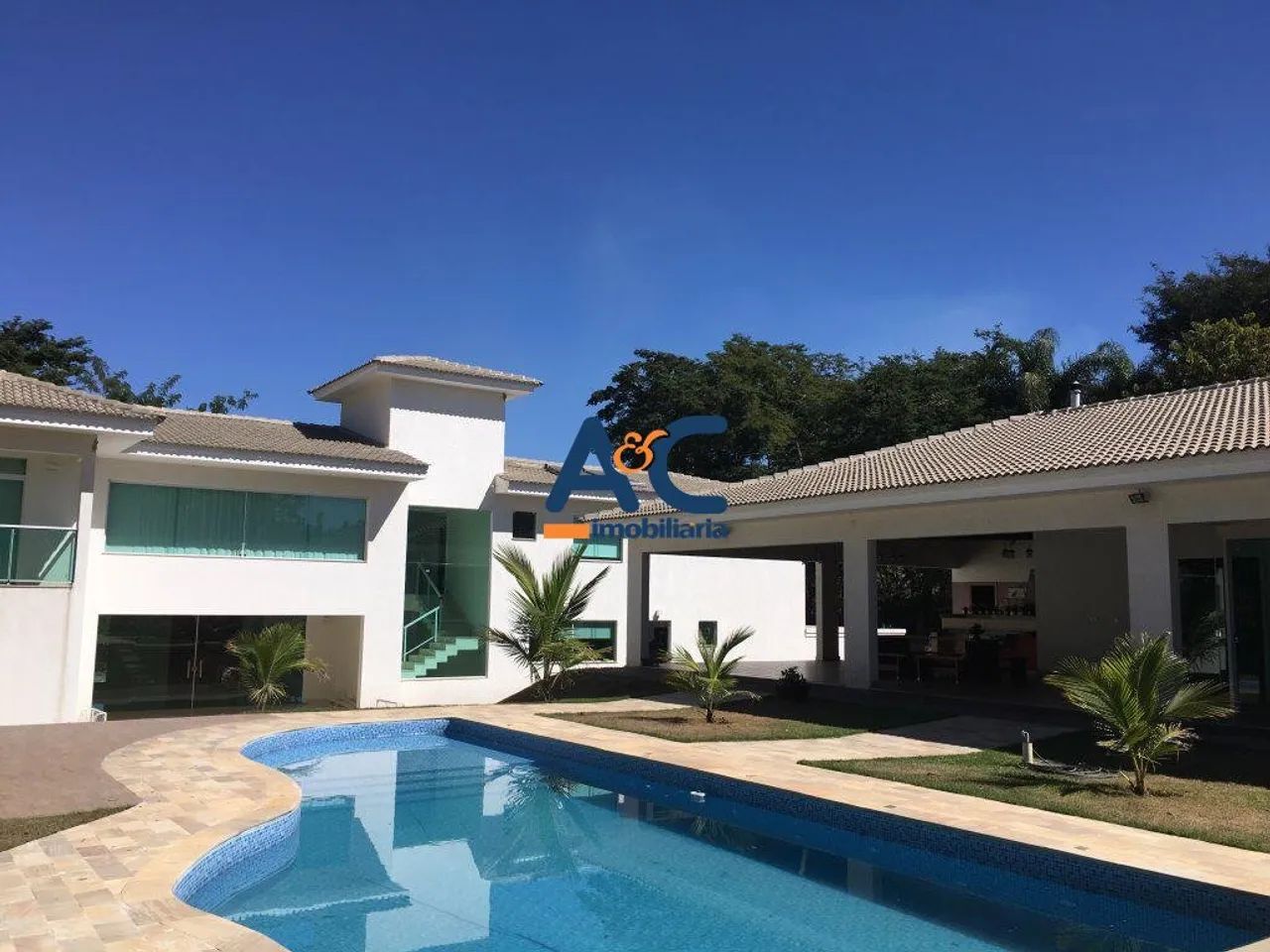 Casa no Condomínio das Amendoeiras