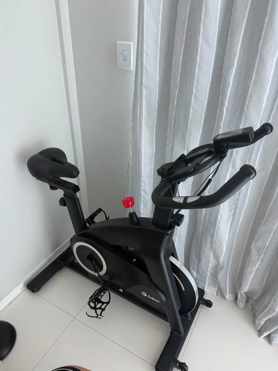Vende-se Bicicleta Ergométrica Spinning Magnética Gallant Elite X