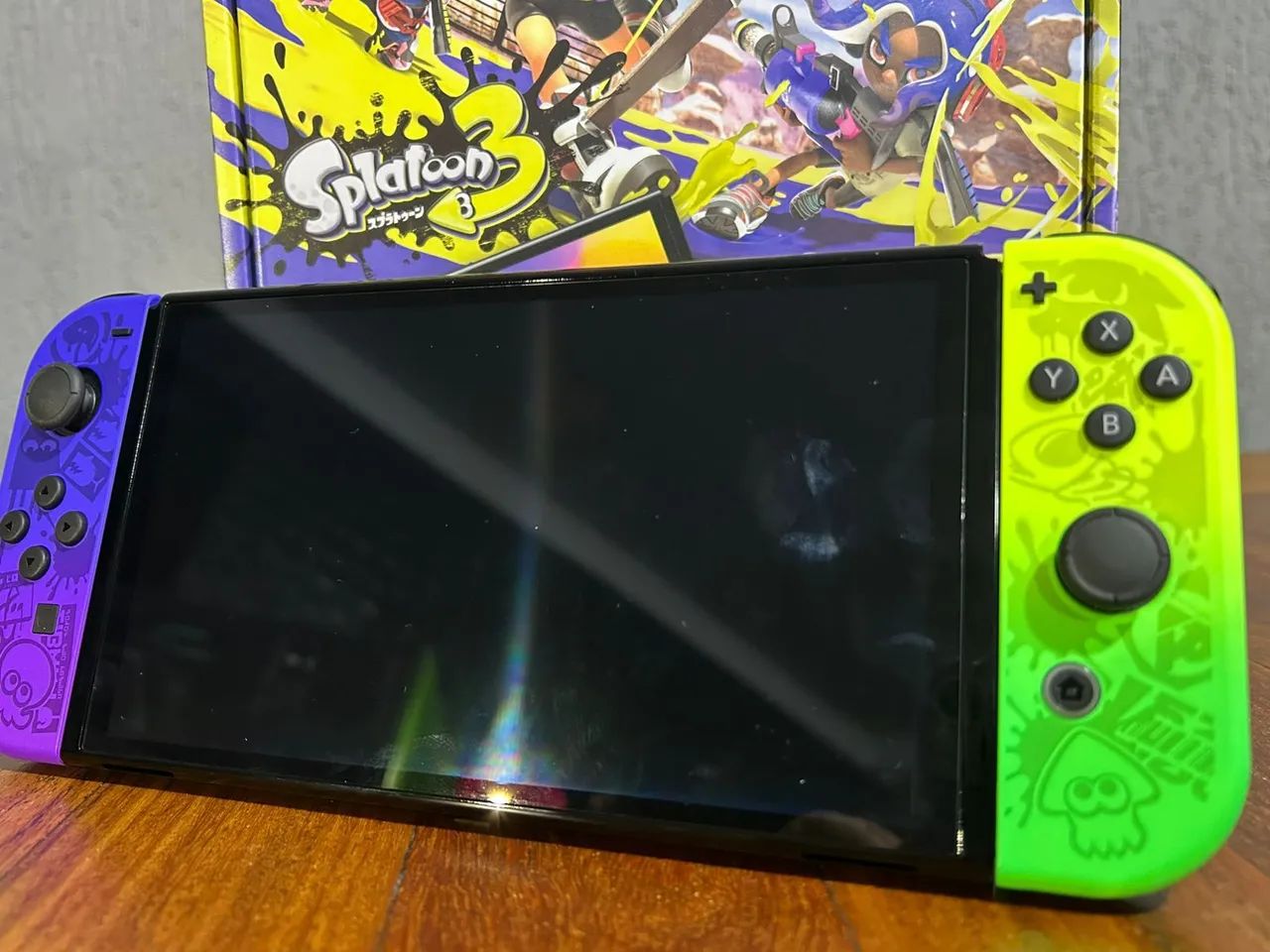 Nintendo Switch OLED Splatoon 3 Semi Novo. - Foto 2