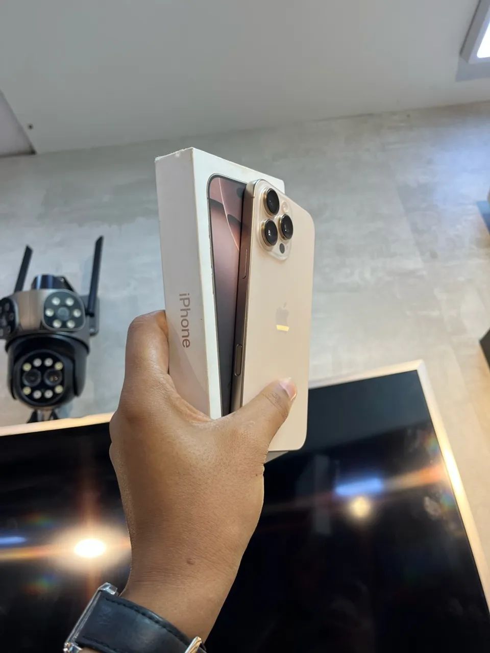 iPhone 16 Pro Max 256GB Bateria 90% - Foto 2