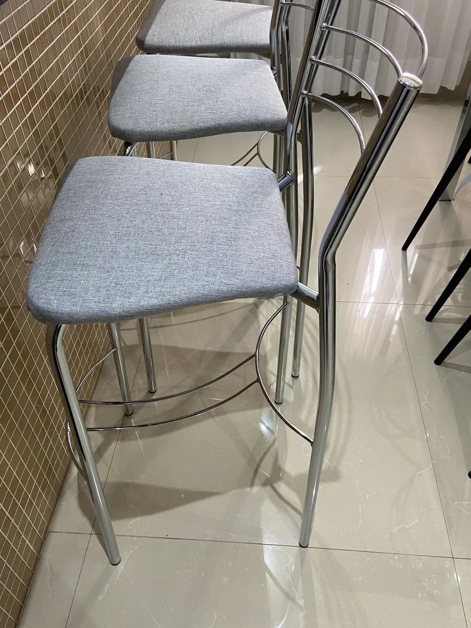 Conjunto 3 bancos para balcão 