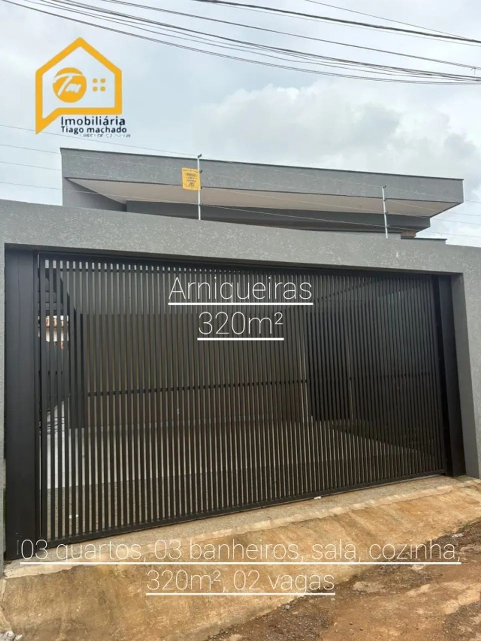 Excelente casa com sala com pé direito em Arniqueiras