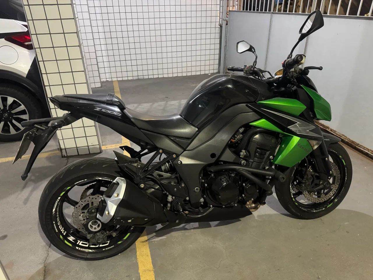 KAWAZAKI Z1000  - Foto 4