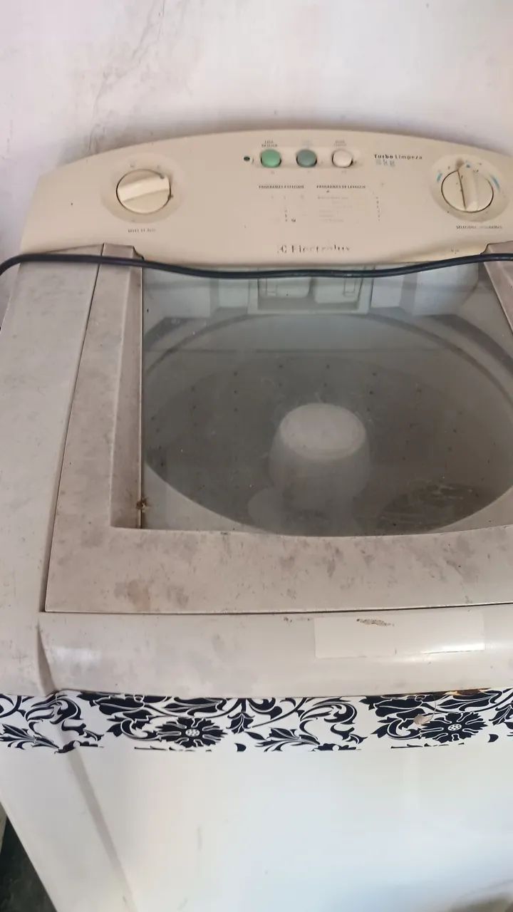 Máquina de levar roupa Eletrolux 12 kilos 300 reais 