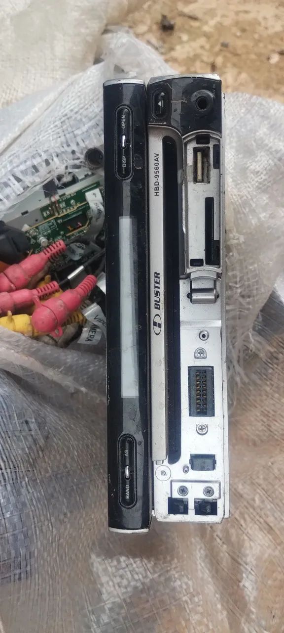 Rádio toca fitas retirada de peças  - Foto 2
