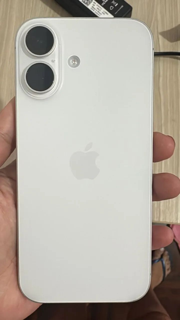 IPHONE 17 NORMAL 