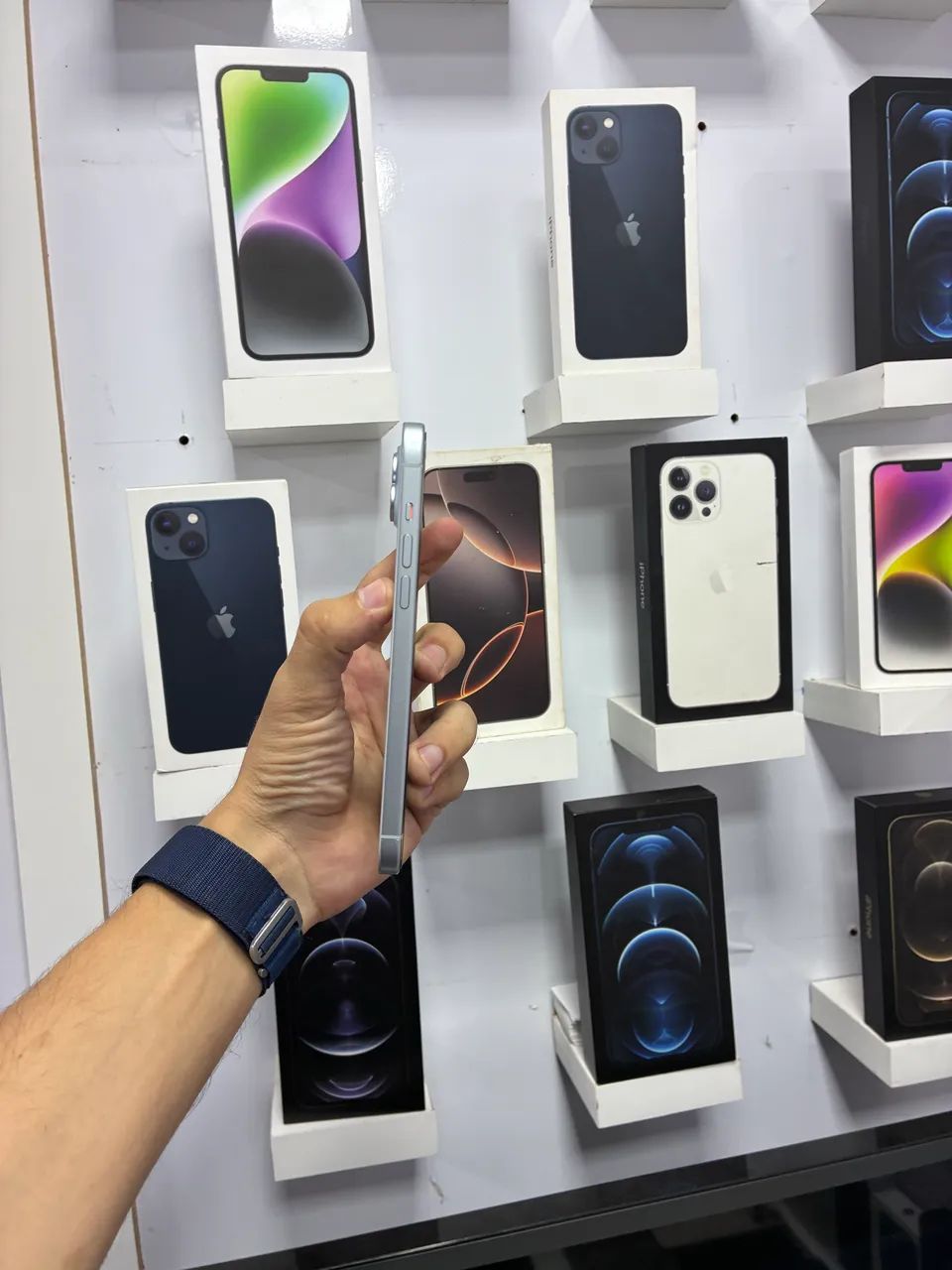IPhone 15 Plus- 128GB AZUL  - Foto 4
