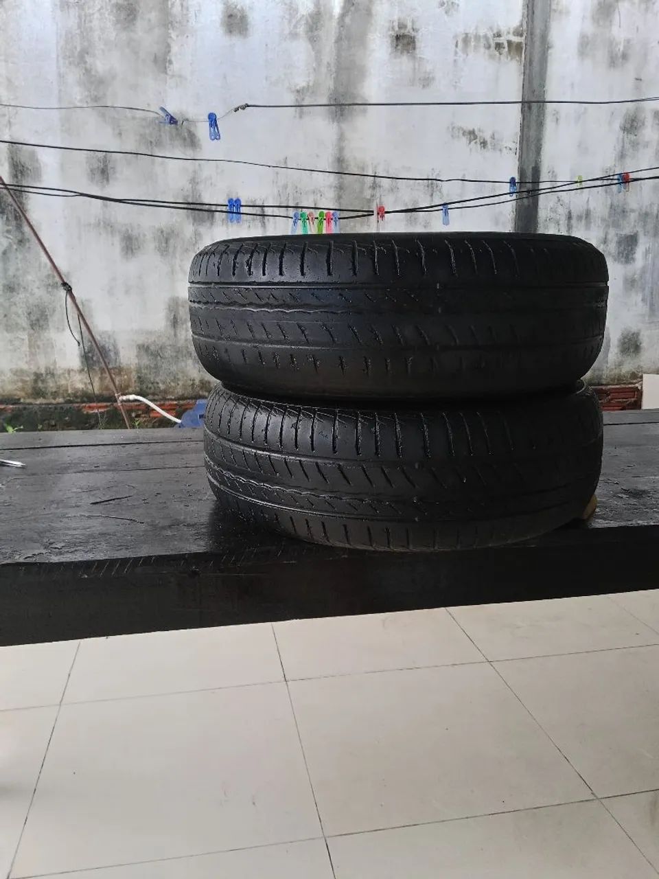 02 Pneus Pirelli P1 (175/65/14) - Foto 2