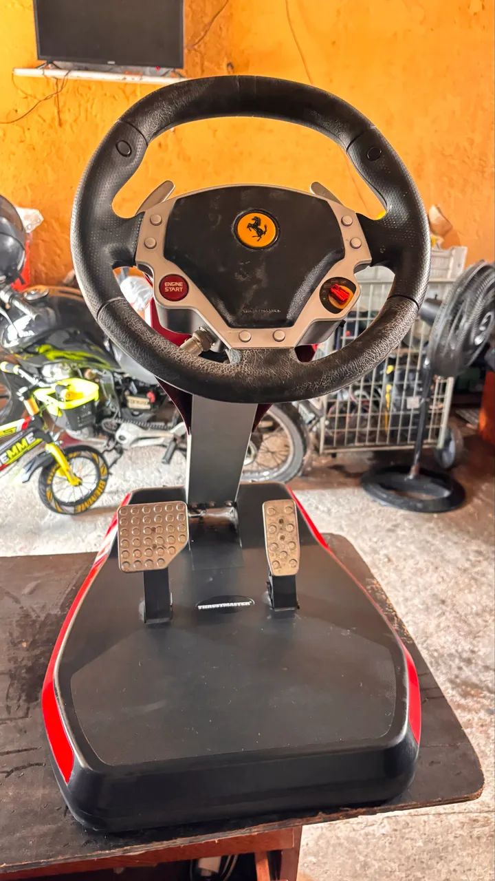Simulador de corrida Ferrari Thrustmaster ? - Foto 2