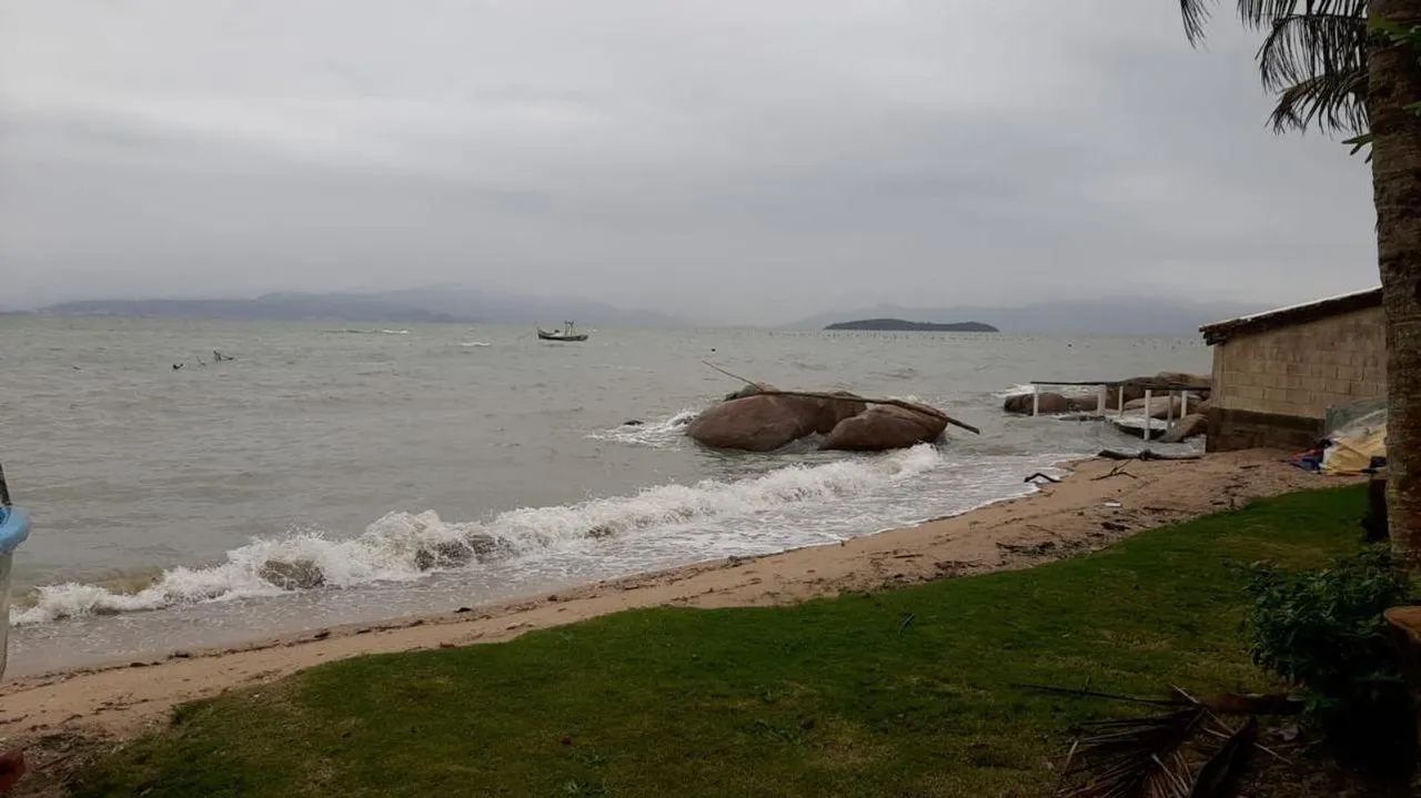 Terreno para Venda em Florianópolis, Sambaqui