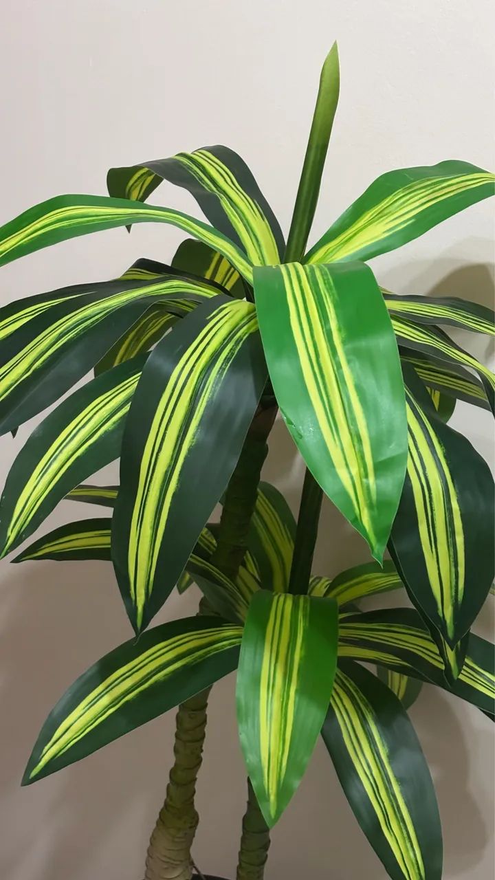 Planta Artificial Verde + Vaso  - Foto 2