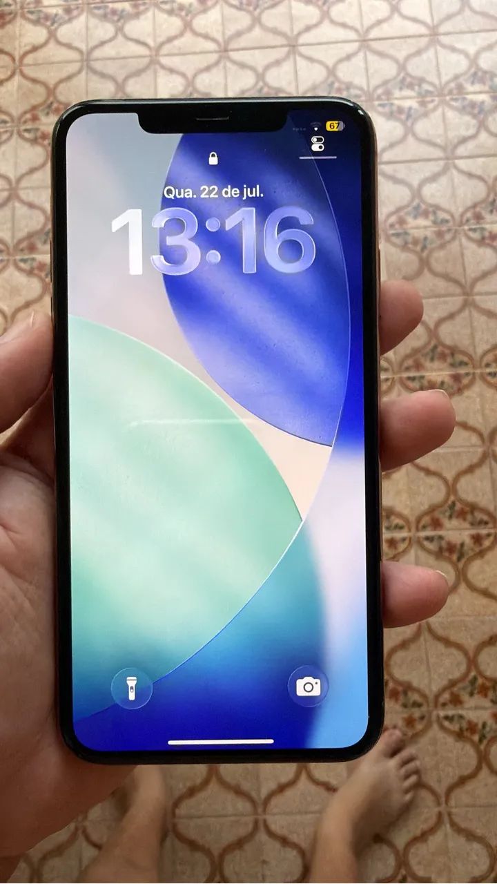 iPhone 11 Pro Max - 64GB - Foto 3