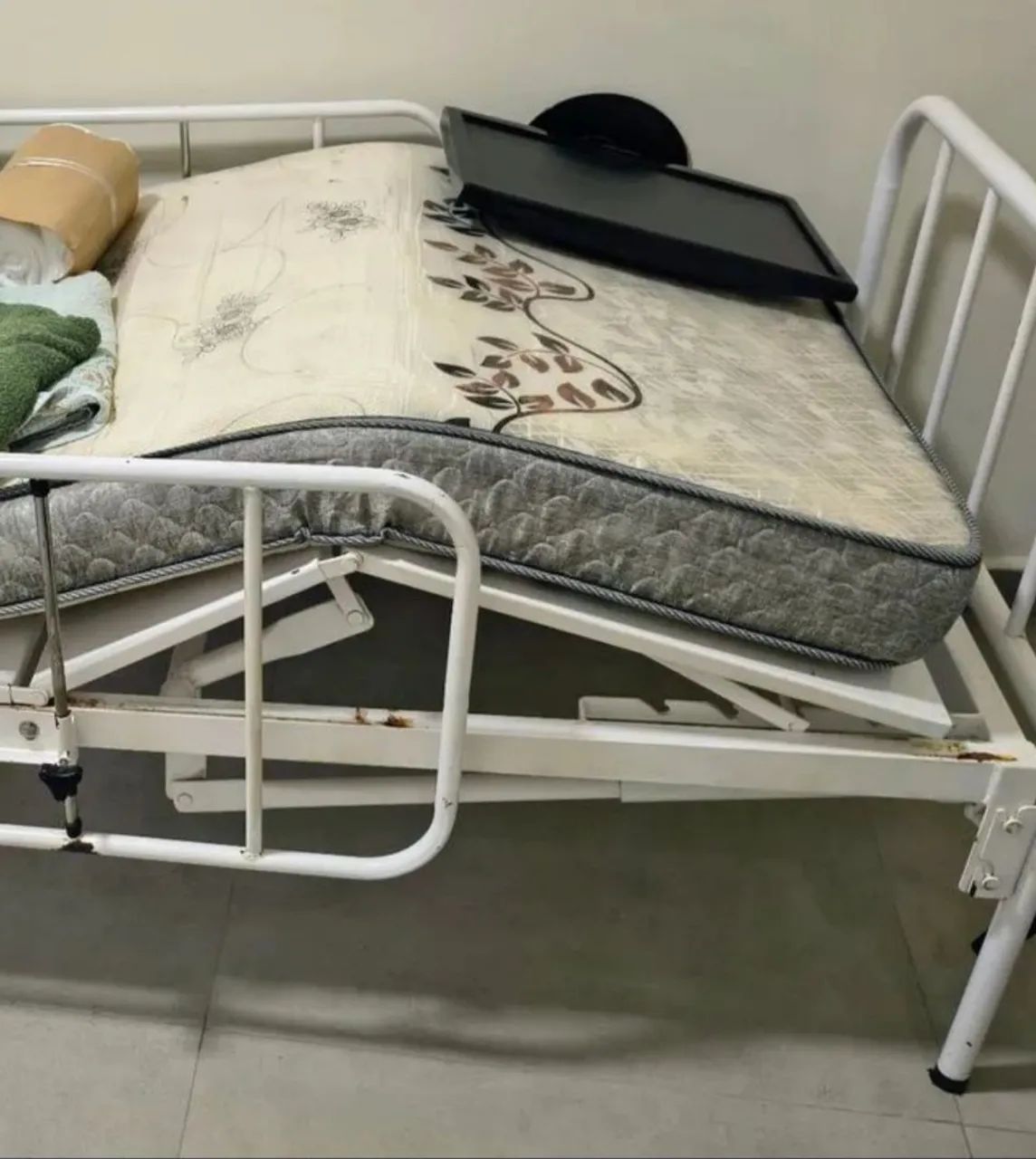 Cama Hospitalar, com Colchão e Colchão de ar  - Foto 4