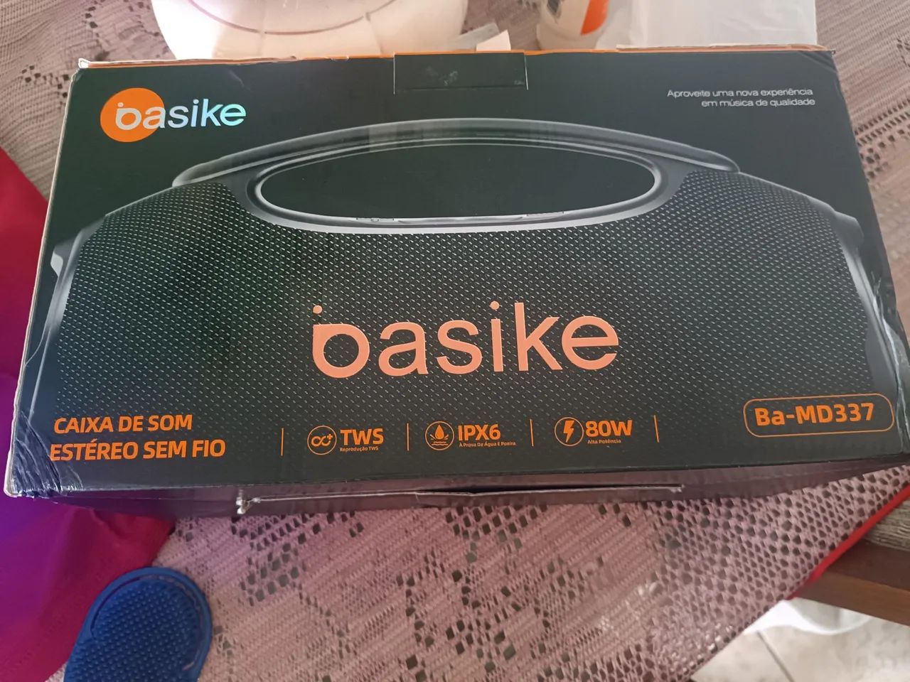 Caixa bom box 