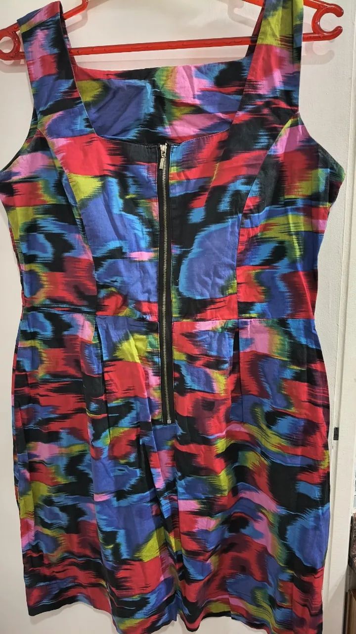 Vestido. Só 7 reais