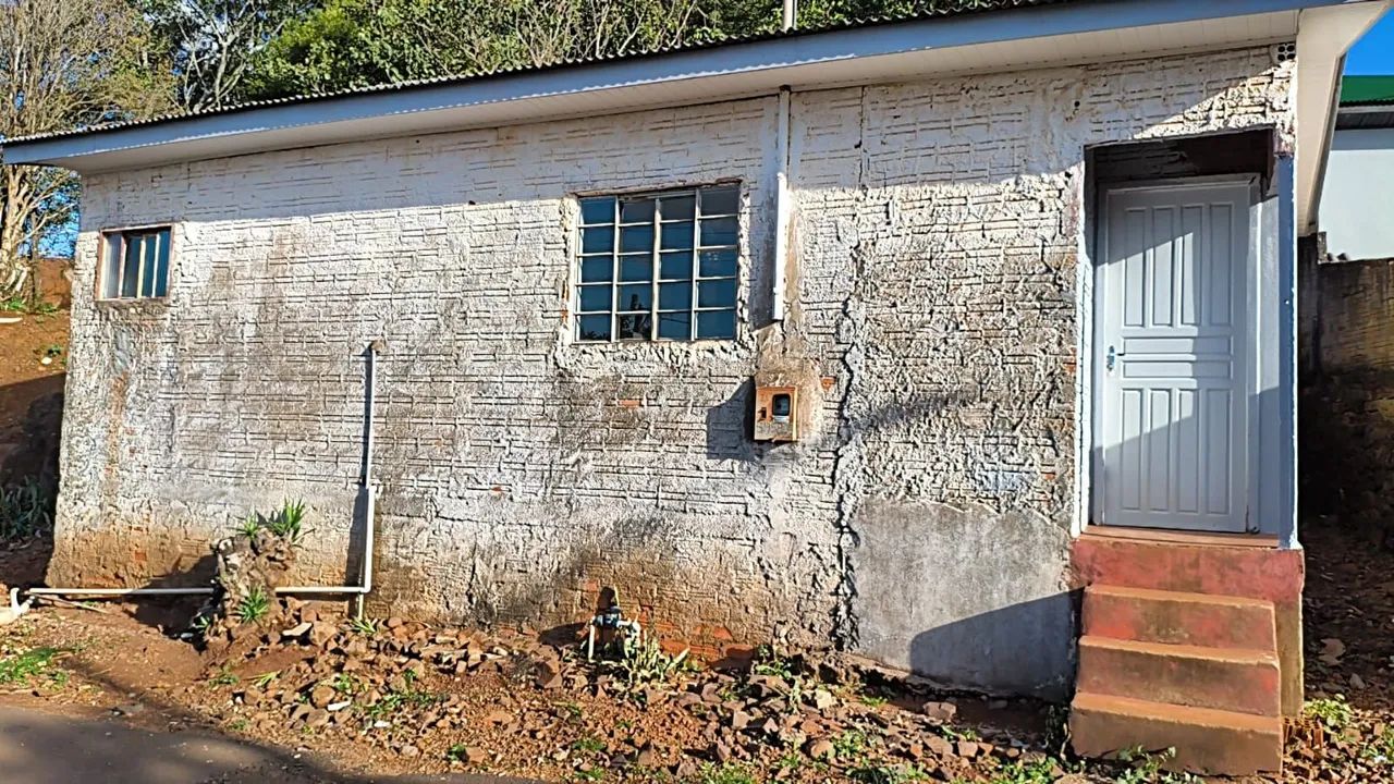 Vendo ou alugo casa próximo ao centro - Foto 2