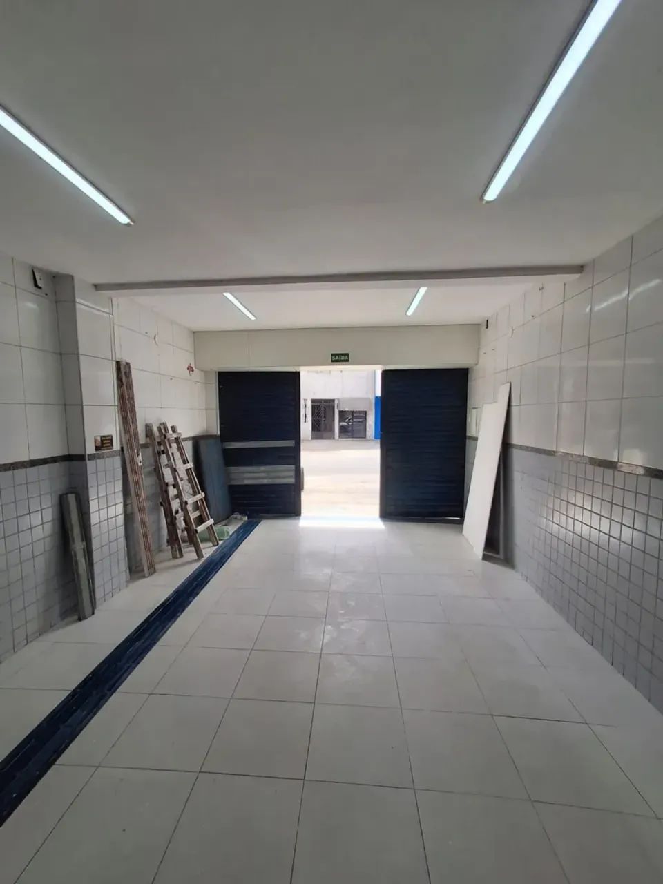 ALUGA - PREDIO COMERCIAL - MONTESE - MELHOR DA AV. GOMES DE MATOS - - Foto 2