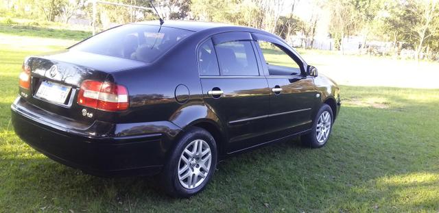 Vendo polo sedã