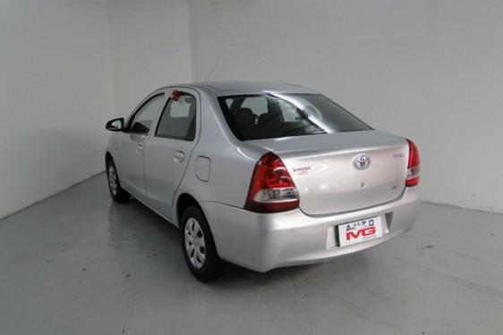 Etios Sedan X 1.5 Flex 16V 4P - Foto 4