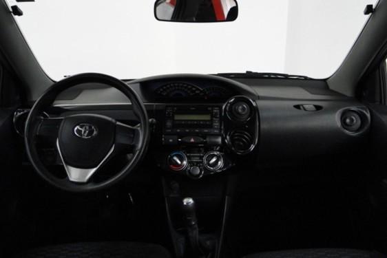 Etios Sedan X 1.5 Flex 16V 4P - Foto 7