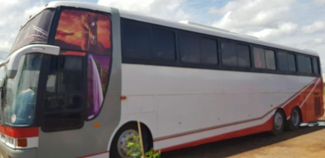 VENDO ÔNIBUS MERCEDES O400truk