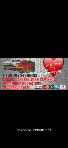 Serviço de reboque caminhão
